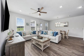 Golf Range View- Barefoot Pool Access- BBQ Grill